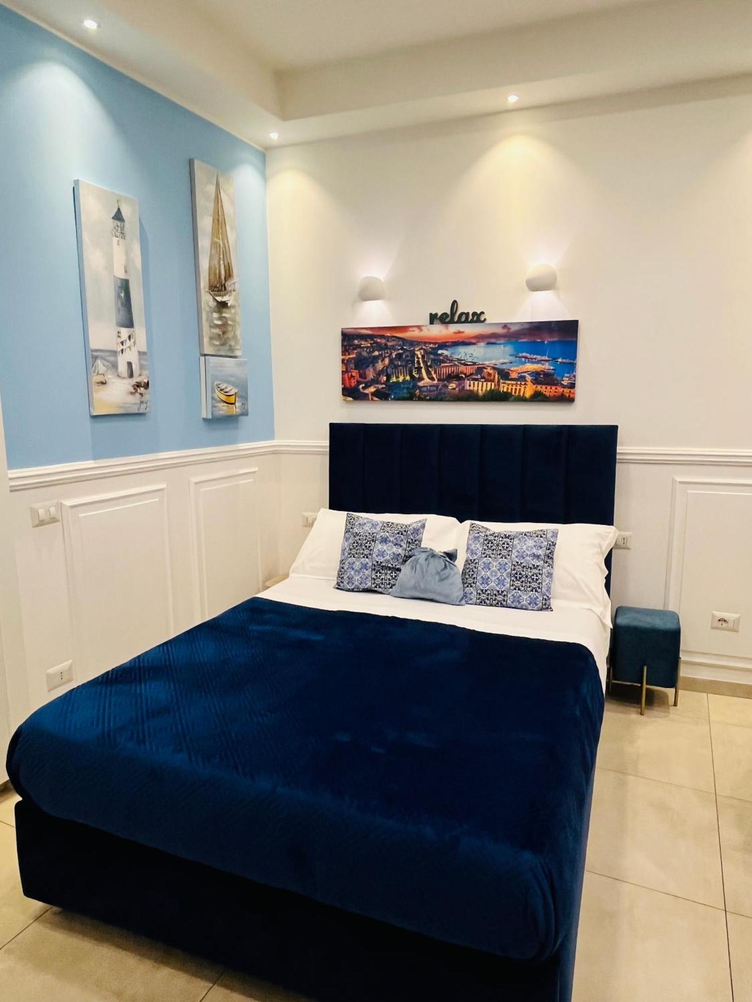 Donn'Anna Naples City Center מראה חיצוני תמונה